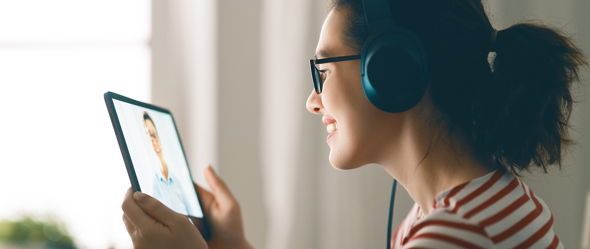 pp电子模拟器正式推出商用5G RedCap模组RG255C-GL，进一步丰富RedCap产品阵容