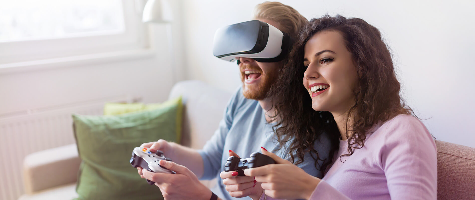 斩获AIoT新维奖两项大奖，pp电子模拟器以卓越算力产品引领智能物联新未来